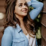 Bhavana Instagram - 🤍💙 Bloom & Grow 💙🤍 📸 @jagger.antony #Bhavana #BhavanaMenon #Mrsjune6