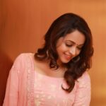 Bhavana Instagram – As long as there’s PINK in the world 
💕💗💖💞💓🌸🌷💝🍬👛🦩🩰
Outfit & Styling @sabarinathk_ 
Makeup &Hair @jeenamakeupartist 
Photography @pranavraaaj 
BTS entertainer @shaneemz 
Light assistant @priyankaaa_ps #Bhavana #BhavanaMenon #Mrsjune6