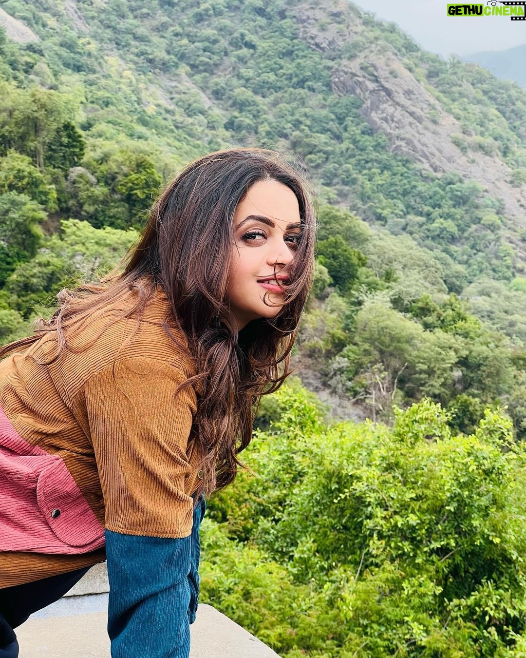 Bhavana Instagram - GO WHERE YOU FEEL ALIVE !!! #Bhavana #BhavanaMenon #Mrsjune6