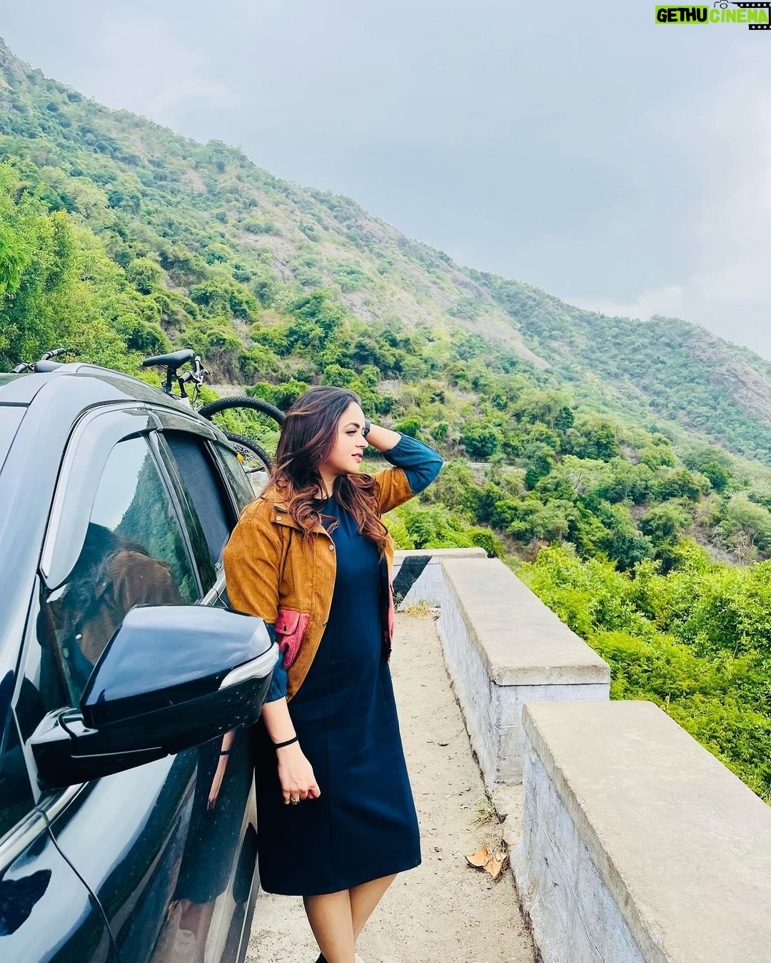 Bhavana Instagram - GO WHERE YOU FEEL ALIVE !!! #Bhavana #BhavanaMenon #Mrsjune6