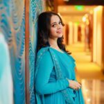 Bhavana Instagram - Shades Of Blue 💙🩵🦋🫐 Outfit & Styling @sabarinathk_ Hair @jeenamakeupartist 📸 @pranavraaaj #Bhavana #BhavanaMenon #Mrsjune6