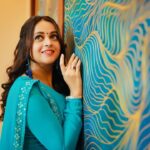 Bhavana Instagram - Shades Of Blue 💙🩵🦋🫐 Outfit & Styling @sabarinathk_ Hair @jeenamakeupartist 📸 @pranavraaaj #Bhavana #BhavanaMenon #Mrsjune6
