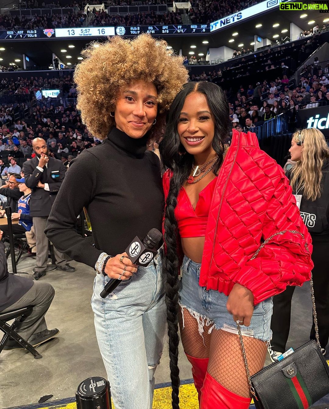 Bianca Crawford Instagram - One of the many stops this week! 🏀Nets vs Knicks game