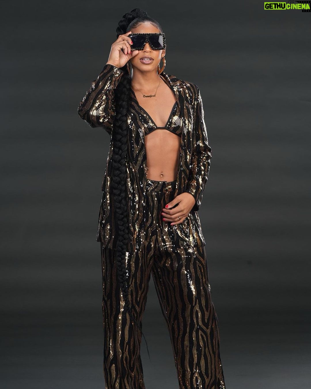 Bianca Crawford Instagram - You can’t rewrite history, but I’m about to recreate it. Royal Rumble 2024 2x. #ESTofWWE #RoyalRumble