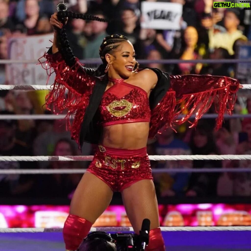 Bianca Crawford Instagram - One step closer to #wrESTleMania! See you in Perth #EliminationChamber #ESTofWWE #Smackdown