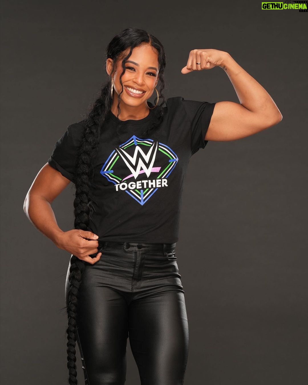 Bianca Crawford Instagram - WWE is celebrating Women’s History Month with @LoveHasNo_ with the launch of a new t-shirt collection! Visit http://wwe.me/shopwhm for more info!