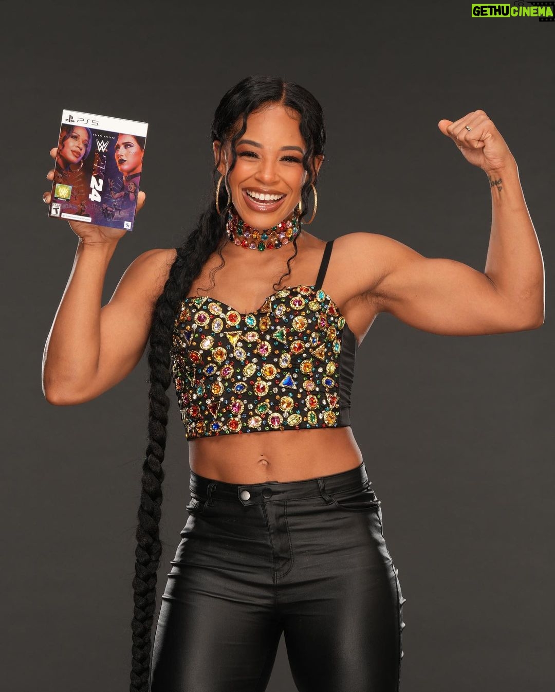 Bianca Crawford Instagram - Happy Launch Day! #WWE2k24 Cover Star ⭐️ This is a day of celebration! Now go buy the game! ❤️❤️❤️ I love my community! We represent power, grace, humility, positivity, strength, love, compassion, confidence, fearlessness, morale, fortitude, assurance, pride, unity, integrity… and you showed that! I see yall. I love yall. I appreciate y’all. 🥰 #ESTofWWE #ESTate #ESTies