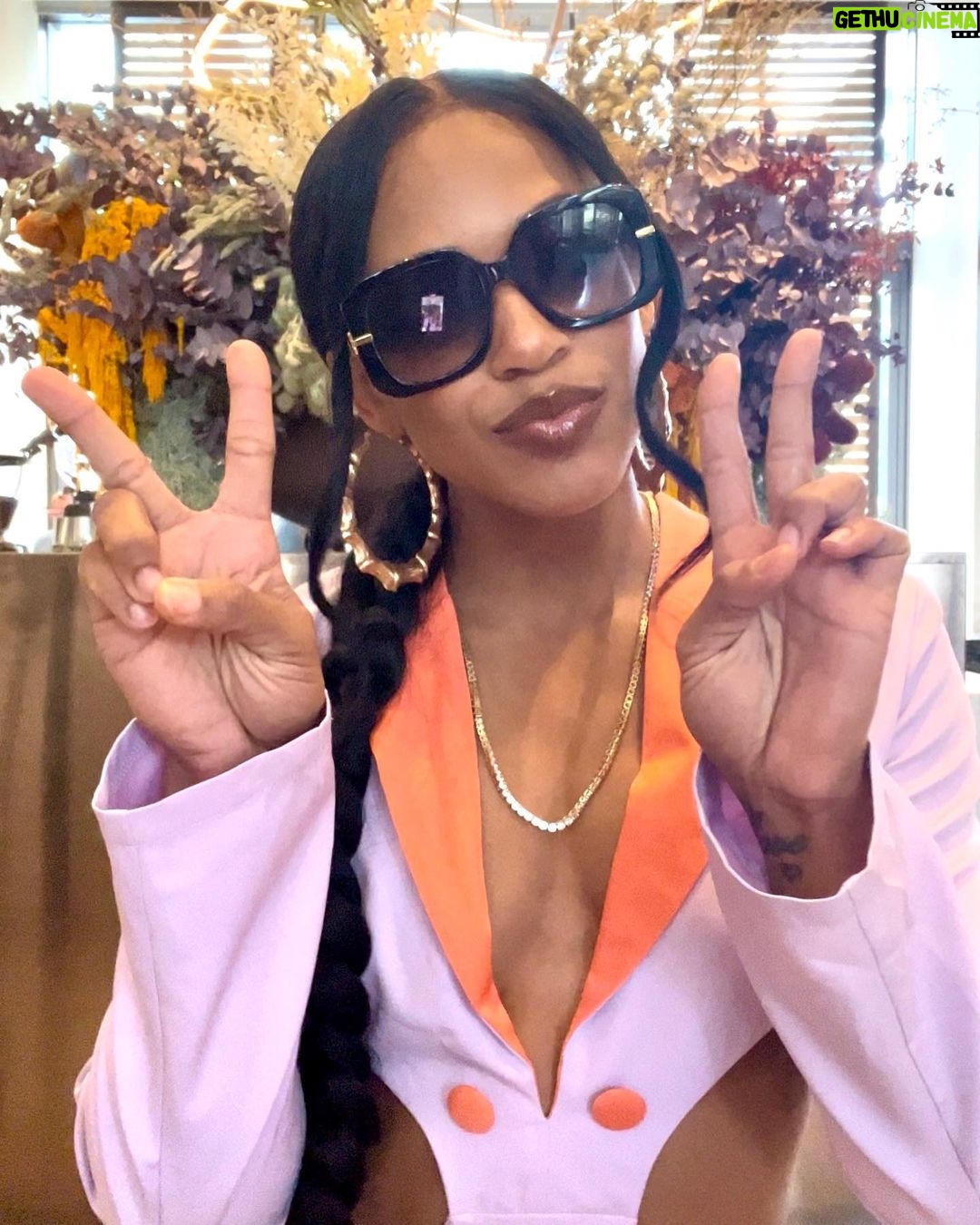 Bianca Crawford Instagram - ๐ ๐งก Eye still on the prize ๐ #wrESTleMania #ESTofWWE