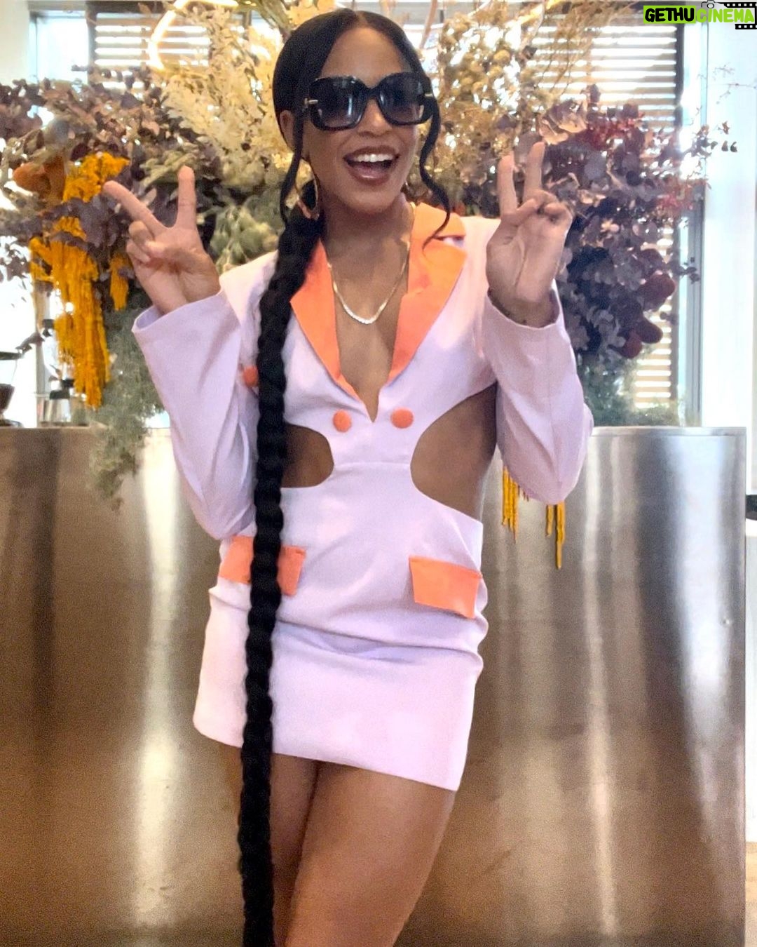 Bianca Crawford Instagram - ๐ ๐งก Eye still on the prize ๐ #wrESTleMania #ESTofWWE