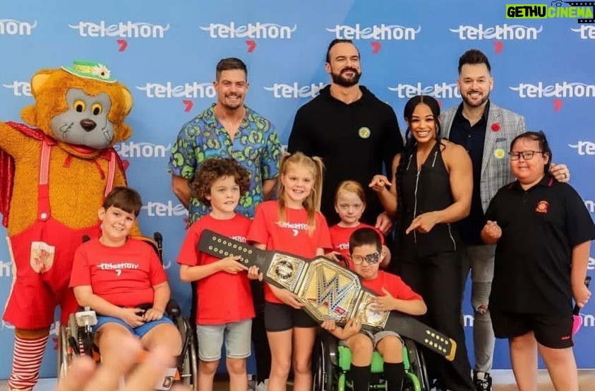 Bianca Crawford Instagram - The important things! The special things! Thank you for having us, thank you for inspiring us, thank you for putting smiles on our faces! Perth, Western Australia