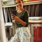 Biran Damla Yılmaz Instagram - @hudutsuzsevdadizi artık bu perşembe, ilk bölümü ile yayındaa!!😌 @medyapimresmi