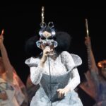 Björk Instagram - thanks for tonight zürich! musicians : @viibraflutes @bergurth @manudelagomusic @katiebuckleyharpist bjork dress @kevingermanier silver dress @coperni white bodysuit @hectos headpieces @james.t.merry musicians outfits @balmain hair @olivierschawalder @johnvialhair musicians hair @tomikono_wig makeup @isshehungry styling @eddagud photos @santiagraphy Zürich, Switzerland
