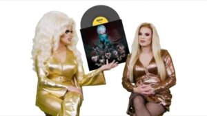 Björk Instagram - couldn't be more honoured ..... 

@trixiemattel
@katya_zamo