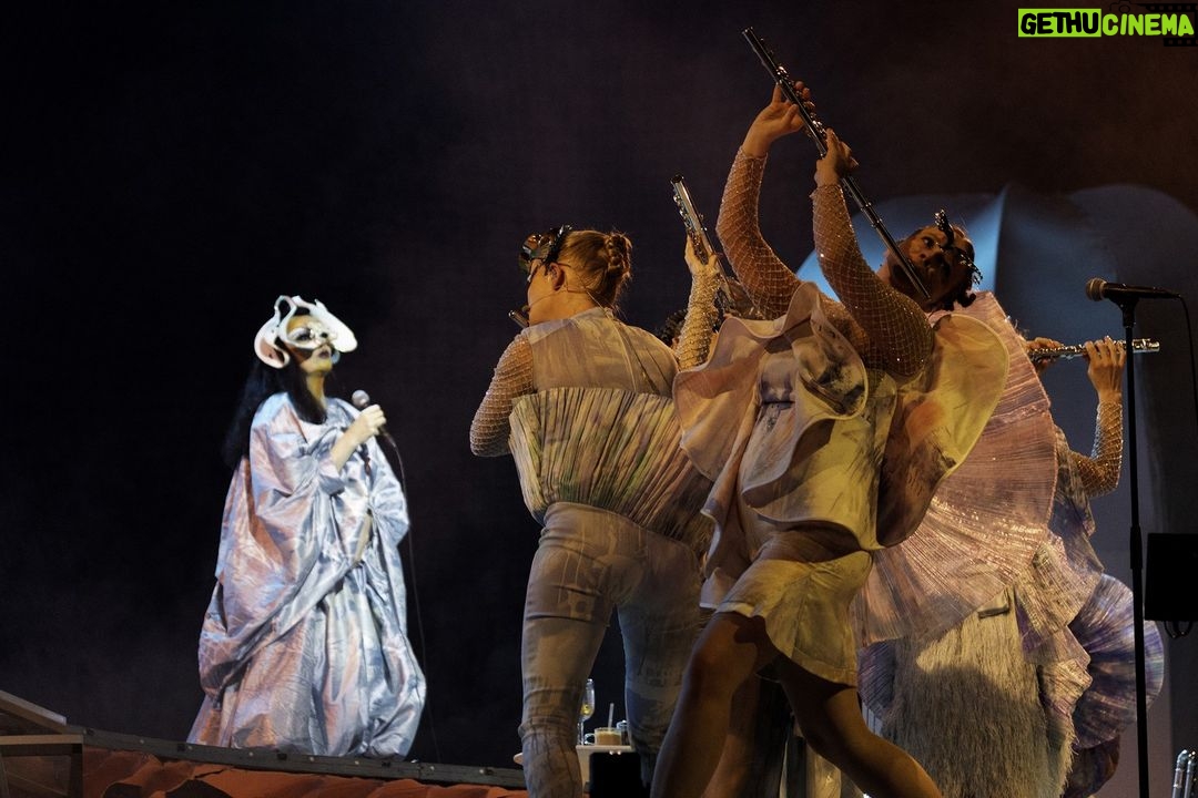 Björk Instagram - thanks for tonight @perthfest ! musicians @viibraflutes , @bergurth , @manudelagomusic , @katiebuckleyharpist choir @voyces_perth photos @santiagraphy björk dress @romancewasborn all band outfits @balmain headpieces @james.t.merry makeup @isshehungry styling @eddagud Perth, Western Australia