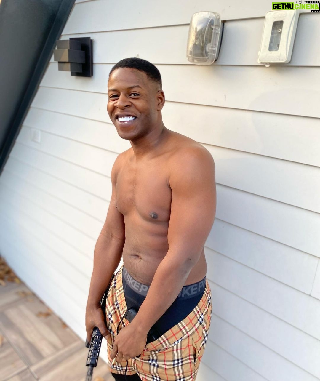 Blac Youngsta - 205.4K Likes - WHO GONE TAKE CARE OF ME LIKE ME❓I GOTTA SPRAY FOR ME🤫💨🤷🏾♂️💯 #ISWEARTOGOD🙌🏾