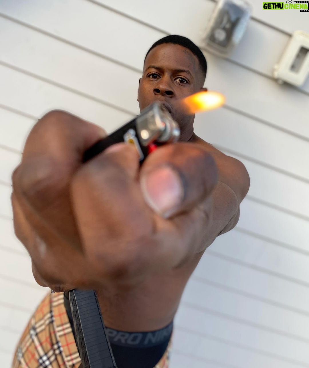 Blac Youngsta - 205.4K Likes - WHO GONE TAKE CARE OF ME LIKE ME❓I GOTTA SPRAY FOR ME🤫💨🤷🏾♂️💯 #ISWEARTOGOD🙌🏾