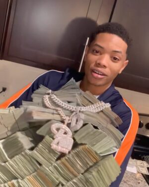 Blac Youngsta Instagram - I NEVER MADE A DOLLAR OFF MY LIL BROTHER @1_lilmigo ON MY KIDS I’M PROUD OF YOU KID U ONE OF THE REALEST NIGGAS IN THIS SHIT KEEP GOING UP 🔝 #HEAVYCAMP🏋🏾‍♂️