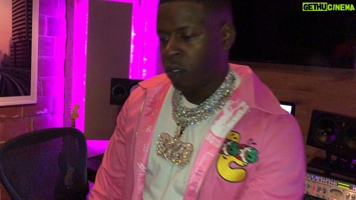 Blac Youngsta - 70.3K Likes - LAST PERSON TO COMMENT#HEAVYCAMP🏋🏾♂️ GET THE JACKET OFF MY BACK 🌸