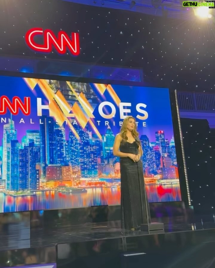 Brooke Shields Instagram - what an honor to be part of @cnnheroes last night to celebrate some of humanity’s best… so inspiring 🖤 #cnnheroes @cnn American Museum of Natural History