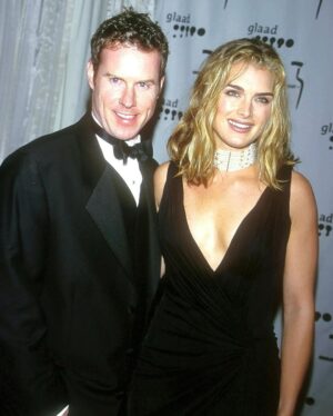 Brooke Shields Instagram - Happy birthday, my love!! ❤️🍾🎂 I have no idea what we’d do without you Chris, love you so so much xx