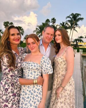 Brooke Shields Instagram - Happy birthday, my love!! ❤️🍾🎂 I have no idea what we’d do without you Chris, love you so so much xx