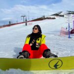 Burcu Kiratli Instagram - Evet. Sezonu biz kapatıyoruuuzz 🎿🏂🤟🏻😜❤️‍🔥