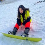 Burcu Kiratli Instagram - Evet. Sezonu biz kapatıyoruuuzz 🎿🏂🤟🏻😜❤️‍🔥