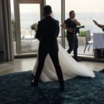 Buse Varol Instagram - 6. Yılımız kutlu olsun kocacım🫶🏼 Kötü enerjilerden uzak, çekirdek ailemizle birlikte nice yıllarımız olsun🙌🏻 Sen, Ben ve çocuklarımız🧿 iyi ki..... @alisanofficial