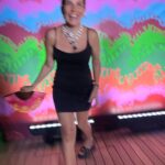 Buse Varol Instagram - Renkli bir gece oluyor🎈 Mandarin Oriental, Bodrum