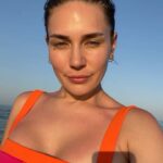 Buse Varol Instagram - Güneşe bakamayanlar 🙋🏻‍♀️☀️🤗 Limak Cyprus Deluxe Hotel