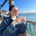 Buse Varol Instagram - 🦋 Bebek Oteli