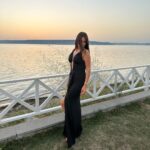 Buse Varol Instagram - 🖤 Çanakkale Denizevi