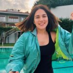 Buse Varol Instagram – 🦋 Yaşamak dediğin üç beş kısa mutlu an’dan ibaret ✨