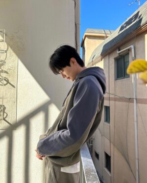 Byeon Woo-seok Instagram - 🙂