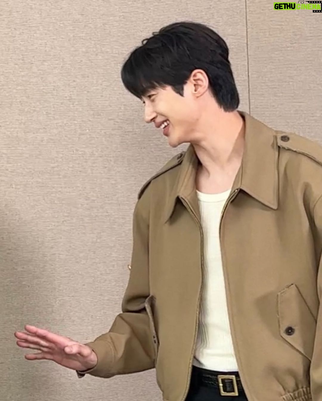 Byeon Woo-seok Instagram - 안녕 강남순 #JTBC #Netflix #StrongGirlNamSoon