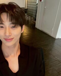 Byeon Woo-seok Instagram - ☺️