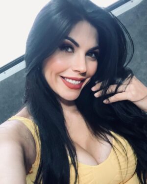 África Zavala Instagram - #Noches 💋👋