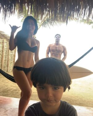 África Zavala Instagram - #familytime ☀️❤️💫 @leonperazapro #bebeleon