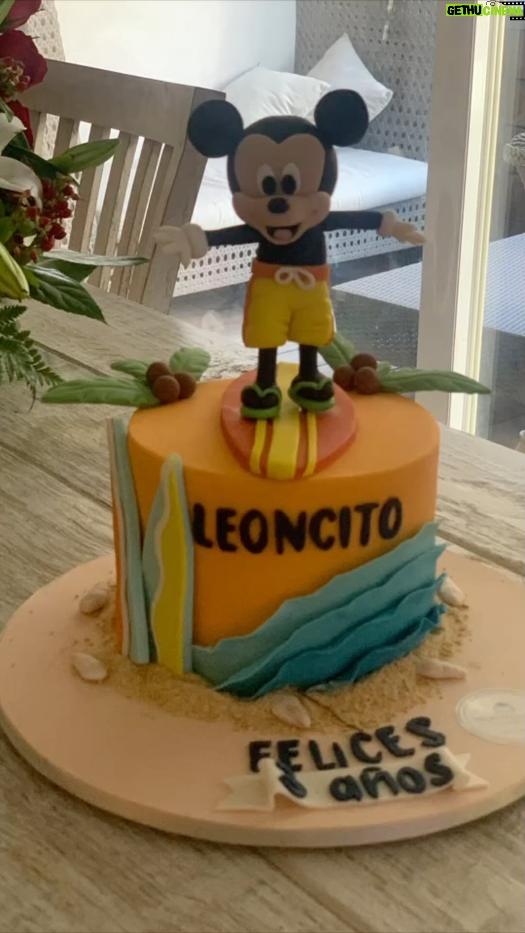 África Zavala Instagram - Leoncito hijo mío, hoy cumples 3 añitos, y solo puedo decirte que han sido los mejores años de toda mi vida, te amo con toda mi alma. Feliz cumpleaños mi niño hermoso. #pastel @montequillamx