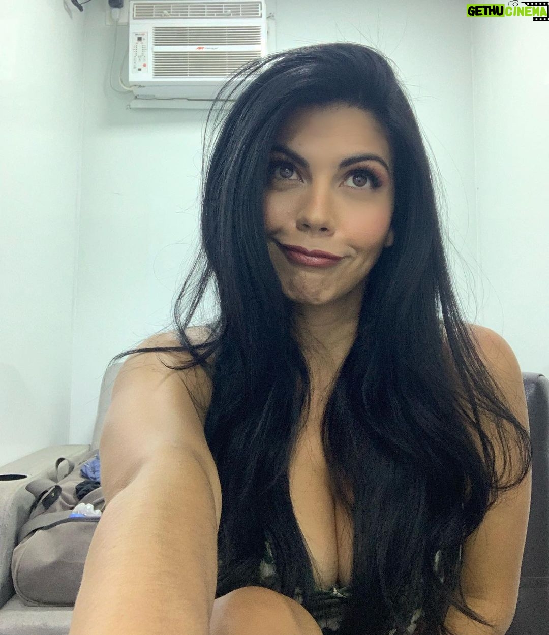 África Zavala - 66.9K Likes - Caritas para mis #Afrifans 😍❤️ #losamo Gracias por tantos años de cariño y amor 🥹🙏💋 #soyafortunada #Dioslosbendiga