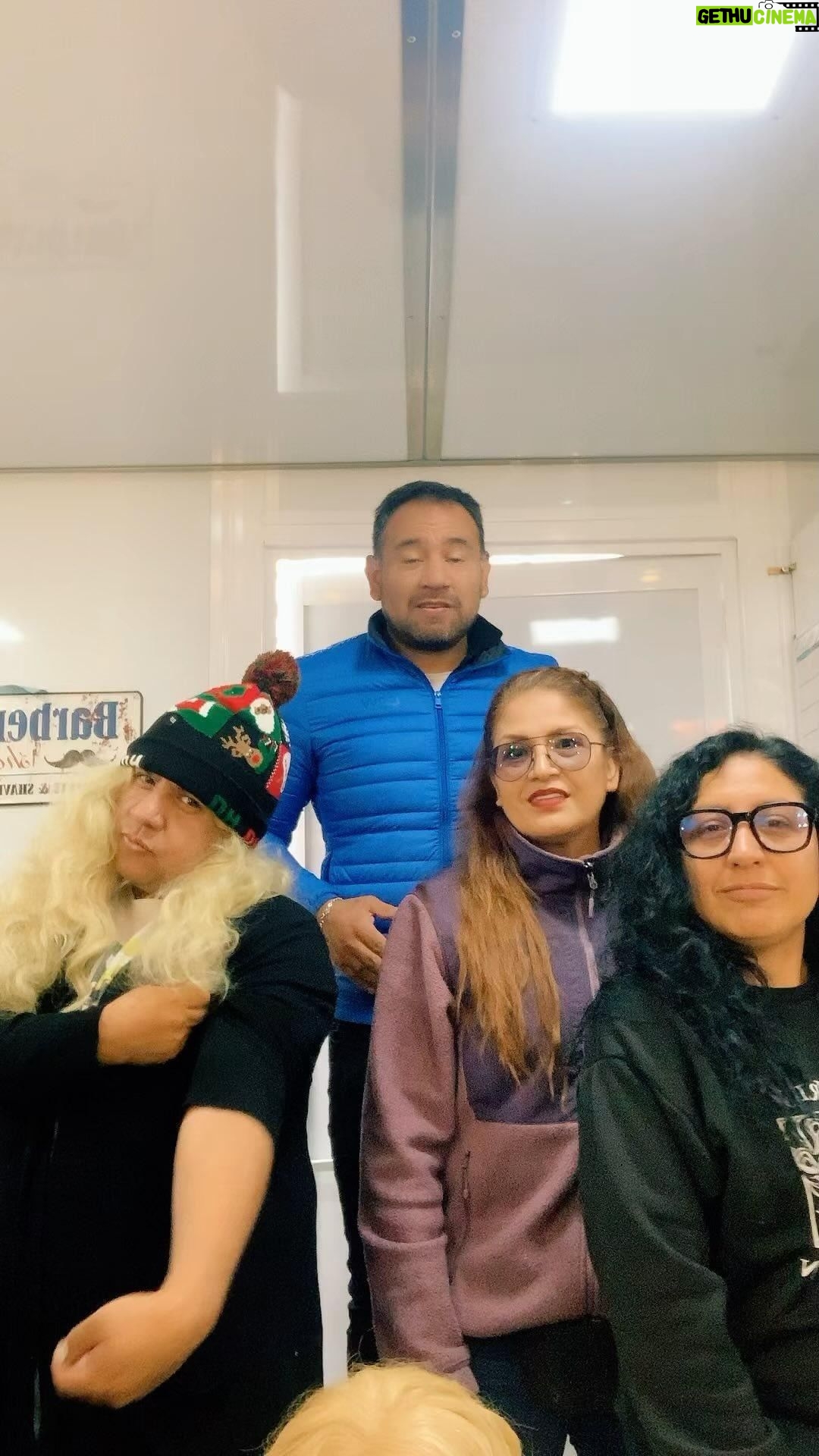 Γfrica Zavala Instagram - #paguen #aguinaldo #paguenelaguinaldo π @miguelglezmakeup @danydeandaof @dianarinconp @fabiolagarcia_81 @sandratorres.__ @patriciacano2161 ππππ #esdlc9