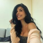 África Zavala Instagram - Relájate y disfruta la vida, estamos de paso”💫