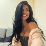 África Zavala Instagram - Relájate y disfruta la vida, estamos de paso”💫