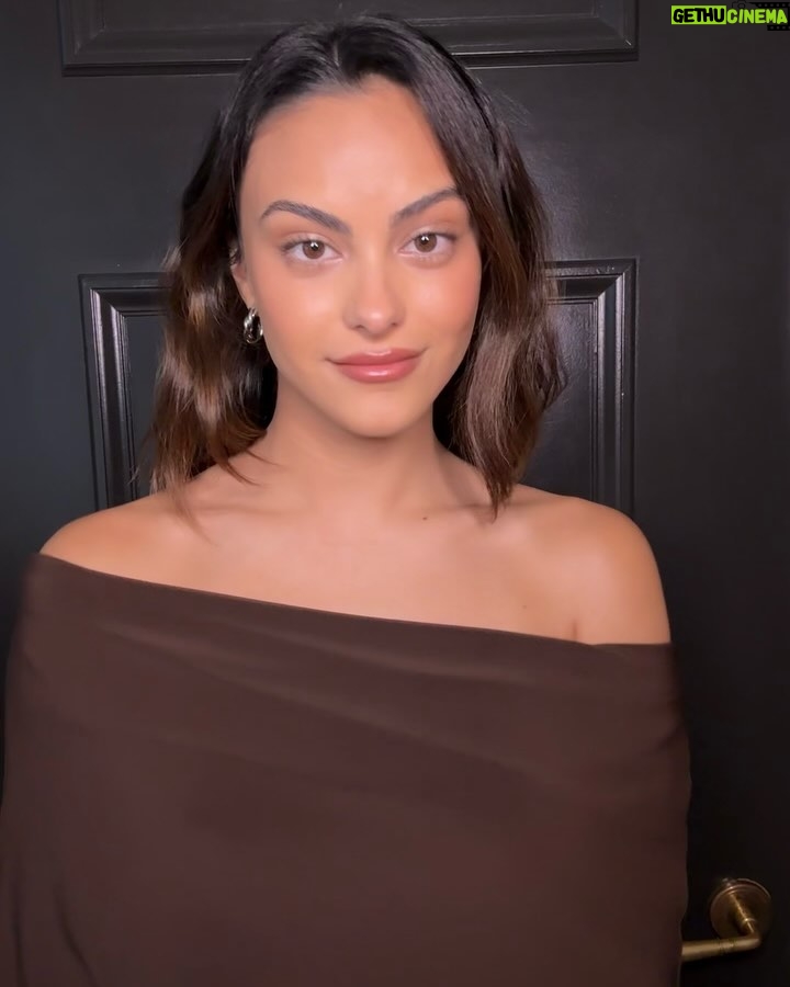 Camila Mendes Instagram - bom dia américa!!!