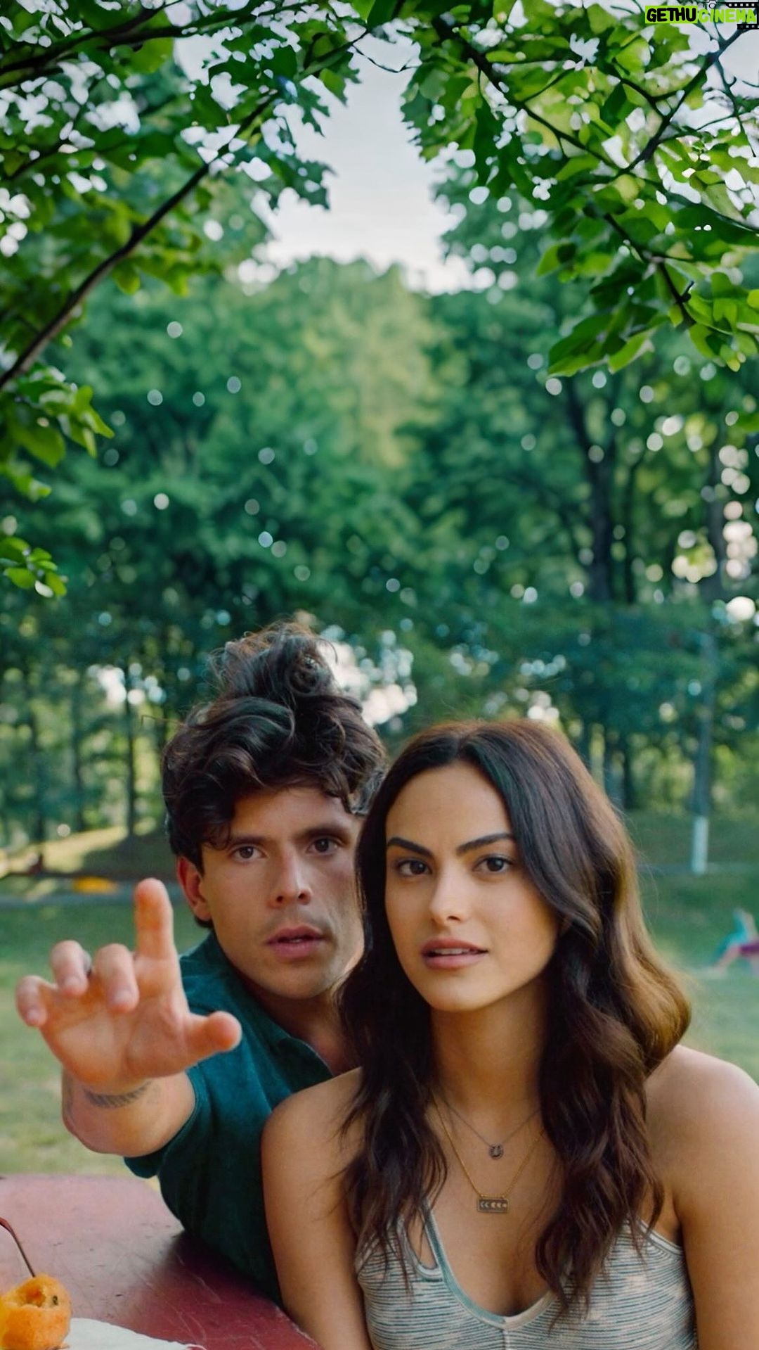 Camila Mendes Instagram - MÚSICA on @primevideo