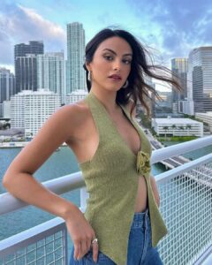 Camila Mendes Instagram - música press day in my hometown >>> Miami, Florida