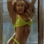 Carmen Electra Instagram - the making of one my fav #baywatch photoshoots for inside sports in alaska ❣️💦 remember this? #alaska #photoshoot #swimsuit