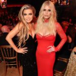 Carmen Electra Instagram - When besties come together after years of hanging out! So happy to see you @jessicasimpson 💋❤️🖤 @recordingacademy #grammys #thegrammys #carmenelectra #jessicasimpson @judystylexo @eveleighstyle @abyssbyabby