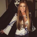 Carmen Electra Instagram - don’t forget to watch your backs this halloween 👀👻 #scarymovie #throwback #ghostface #halloween #costume #spooky #horror Link In Bio