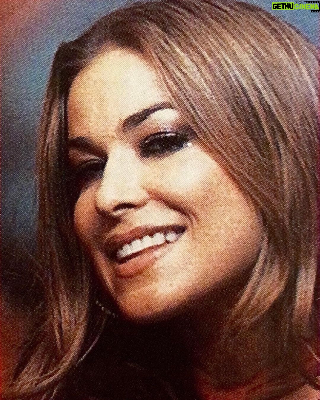 Carmen Electra Instagram - i think i luv u 😘❣️ is the feeling mutual?